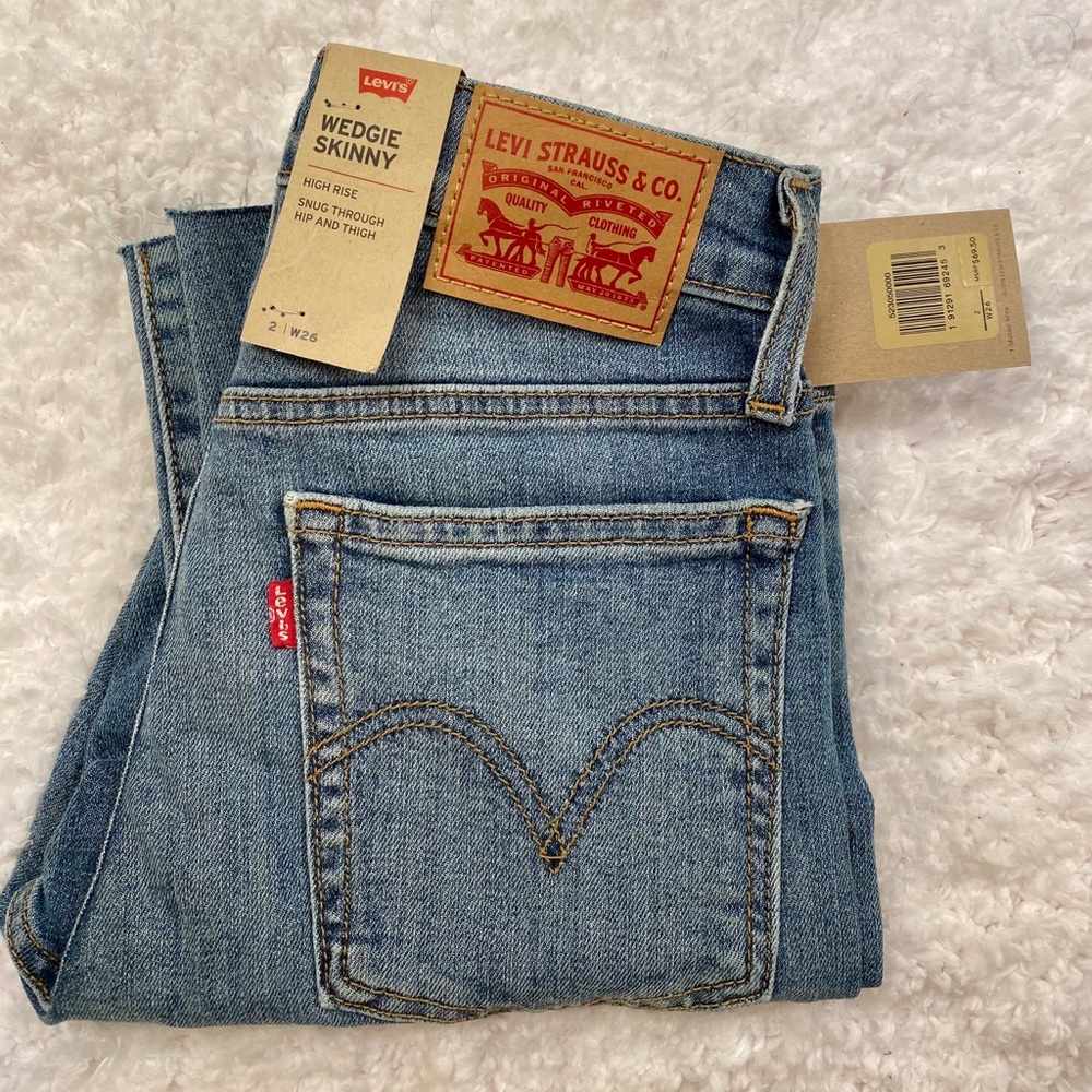 Levi’s womens wedgie skinny jeans size 26/2